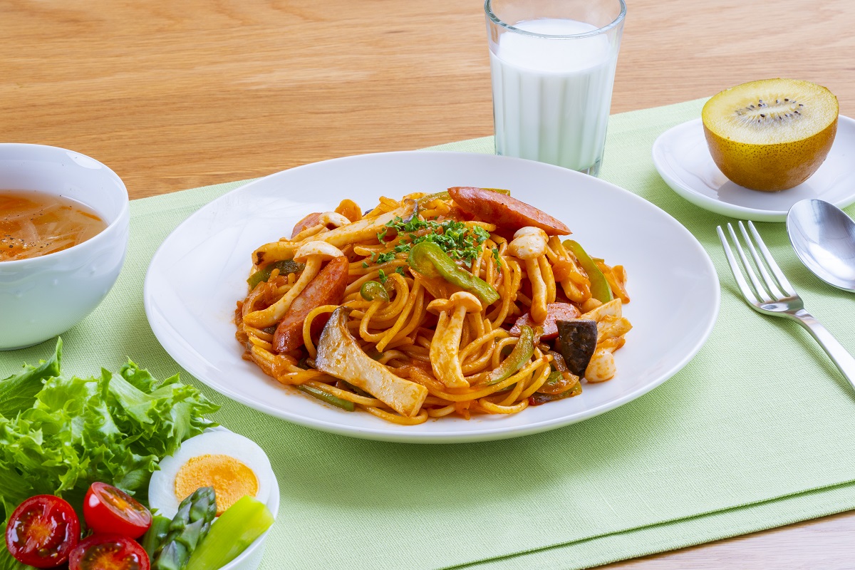 きのこと野菜のナポリタン