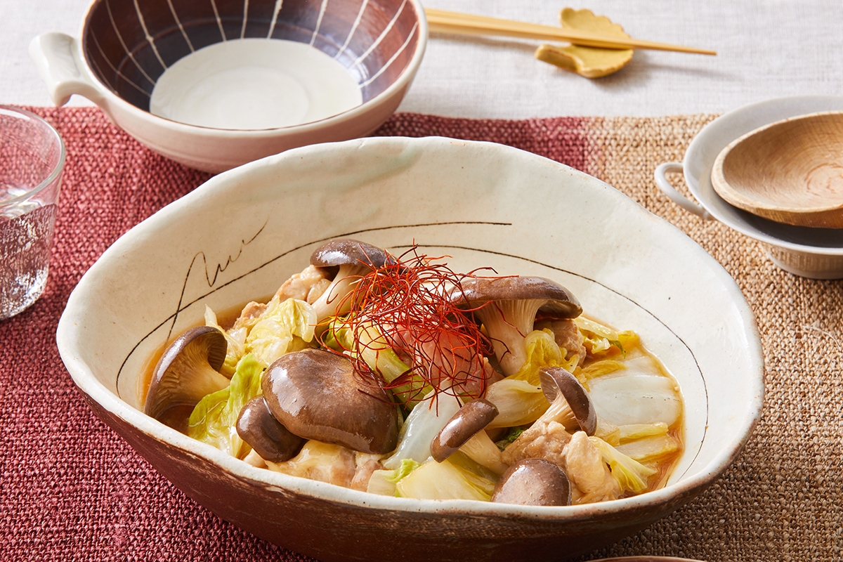 ~激安白菜活用メニュー~　霜降りひらたけと白菜のうま煮