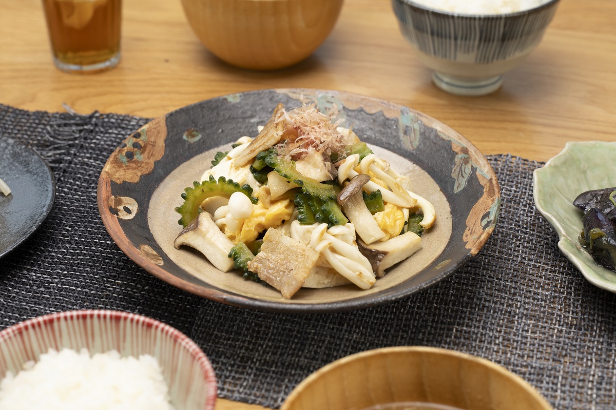 きのことゴーヤのチャンプルー