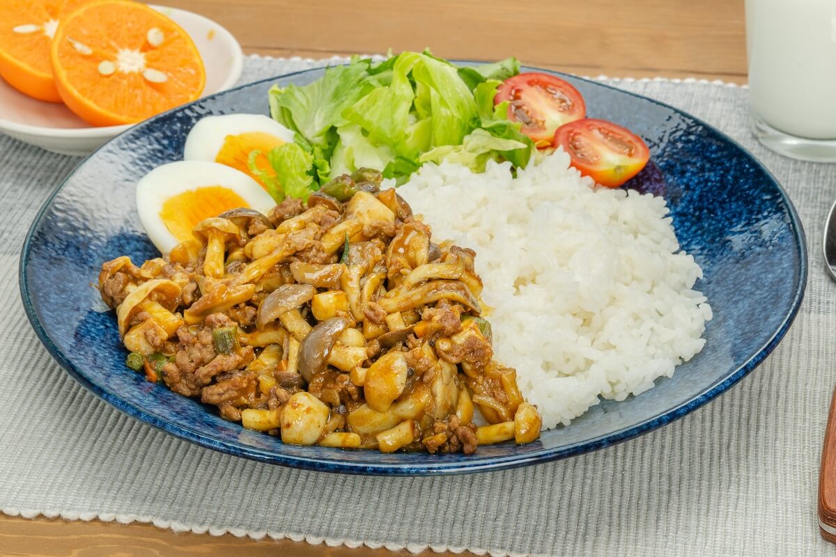 キノコの菌活キーマカレー