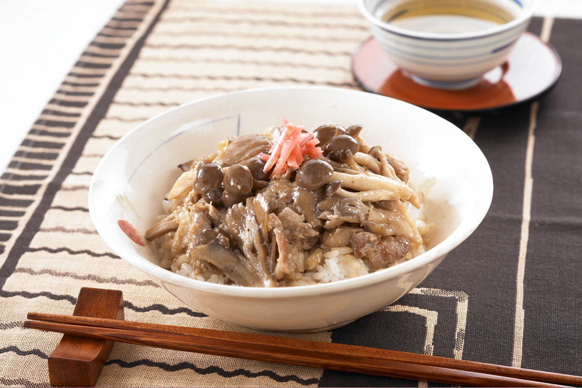 きのこたっぷり味噌豚丼