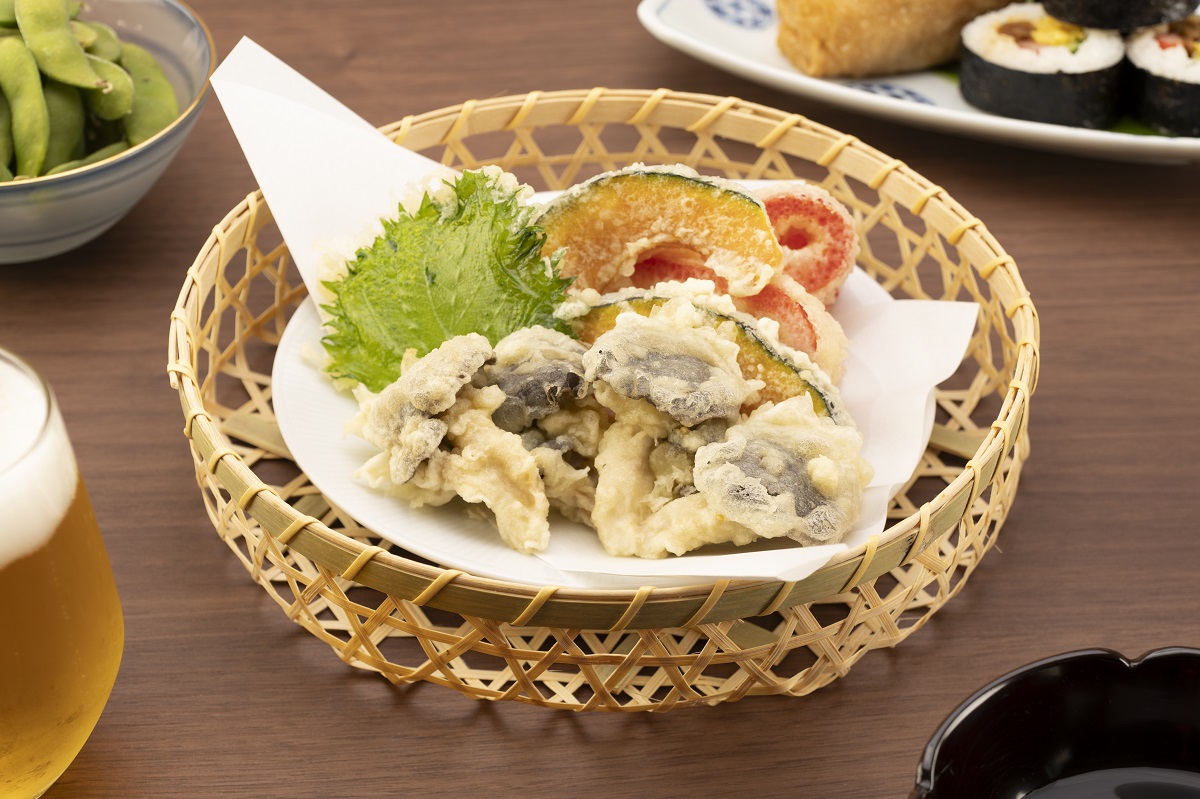 霜降りひらたけと夏野菜の天ぷら