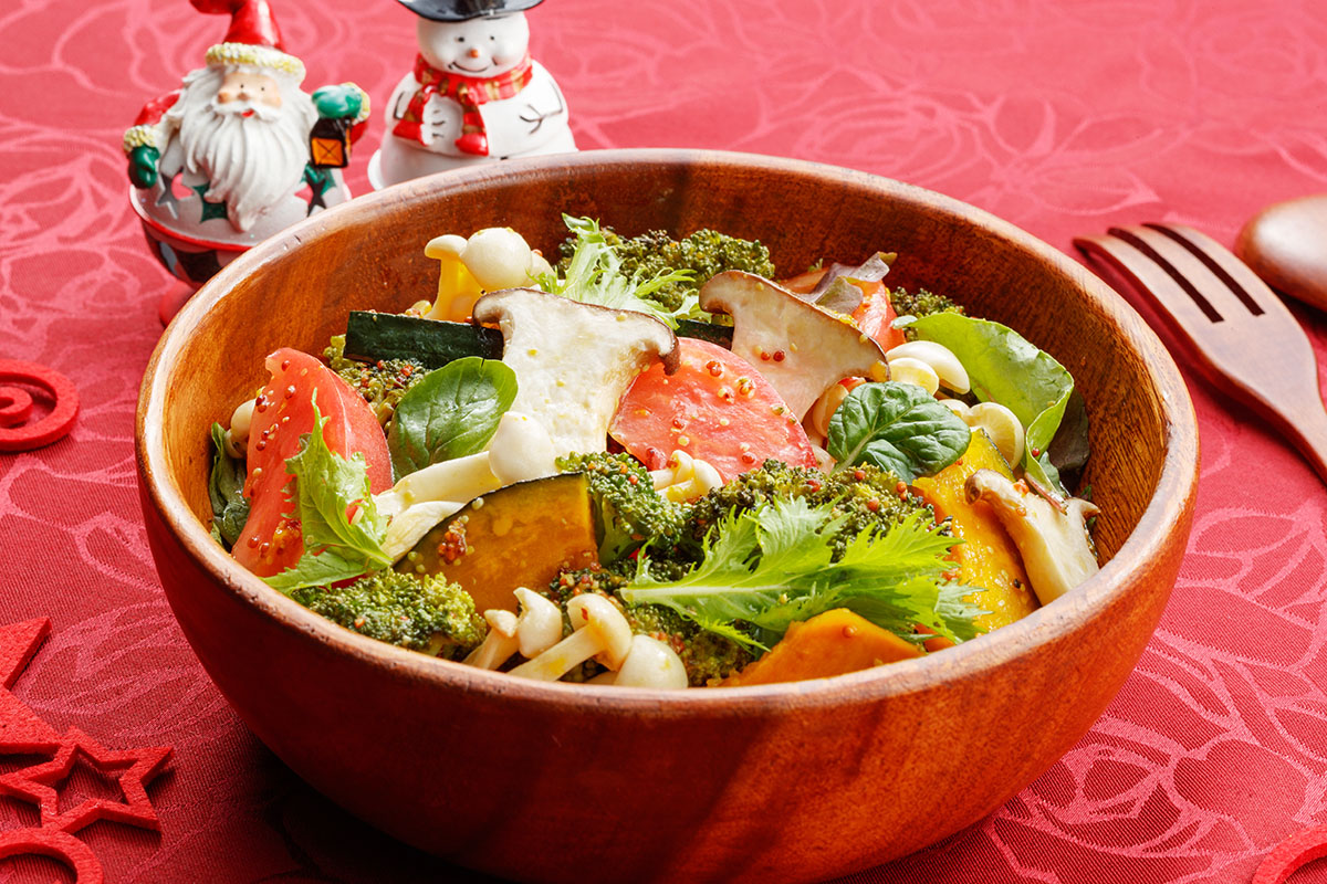 きのことグリル野菜のクリスマスサラダ