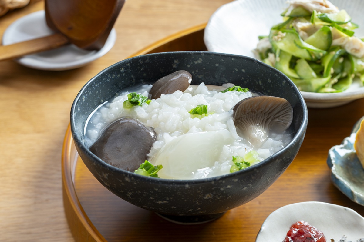 霜降りひらたけと蕪の薬膳粥