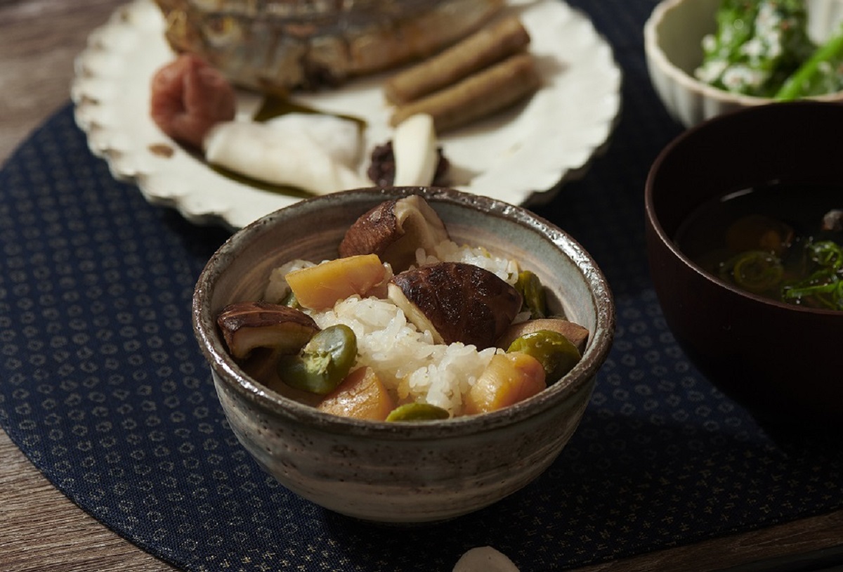 生どんこと帆立、そら豆の混ぜご飯