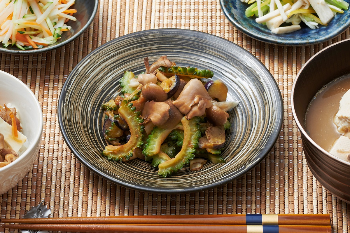 きのことゴーヤ、茄子の味噌炒め