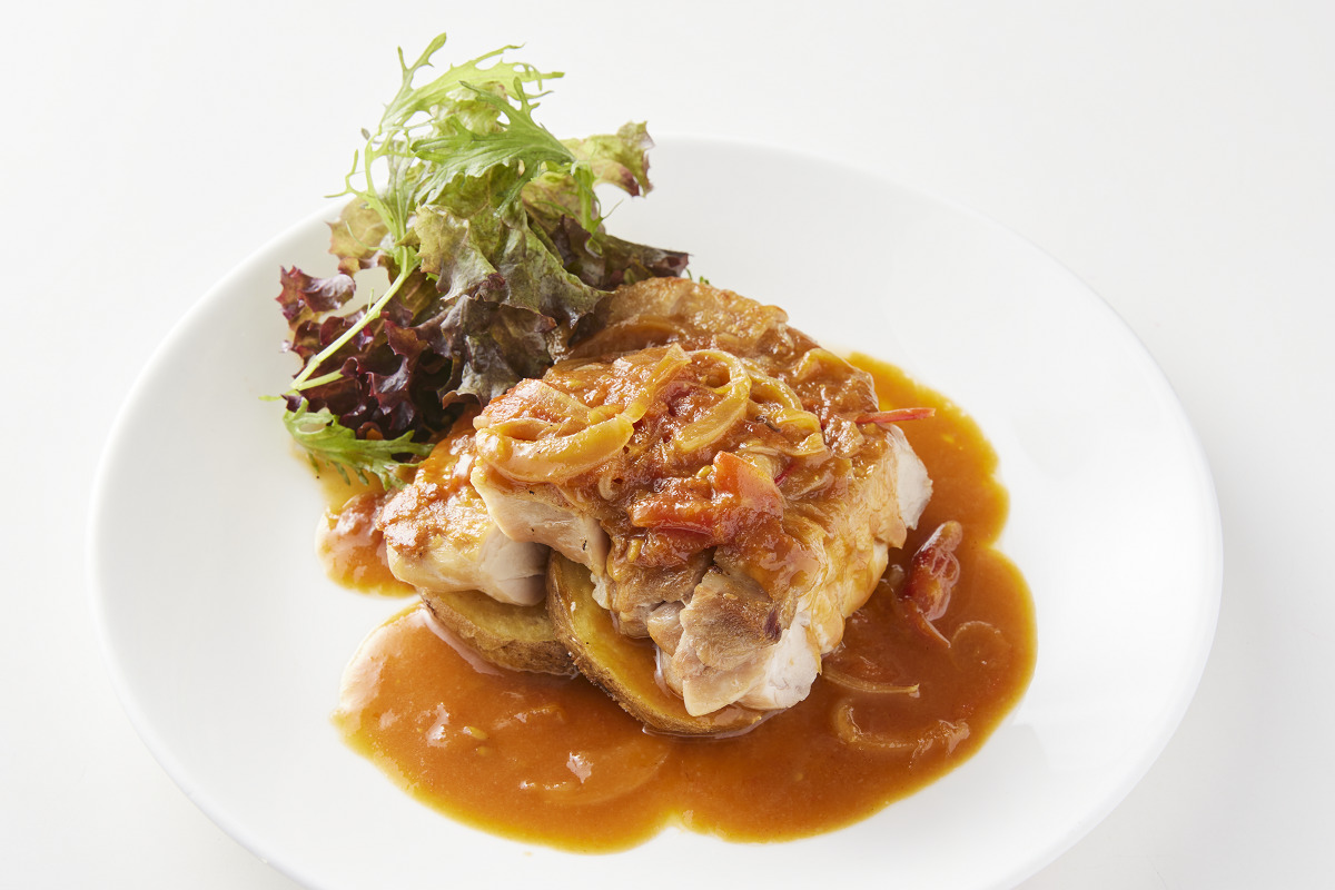 チキンのソテー きのこ香るソース・シャスール