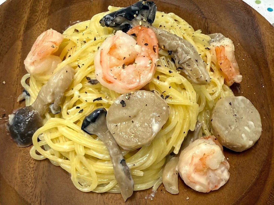 簡単!ワンパンきのこのえびのクリームパスタ