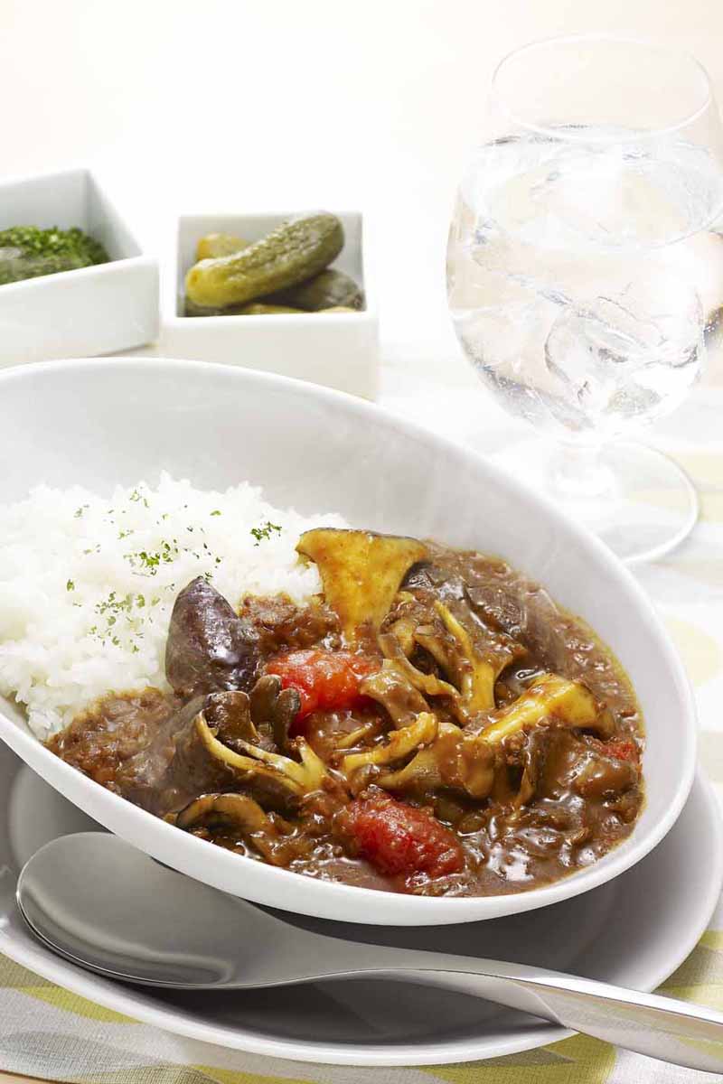 ナスとトマトのきのこカレー