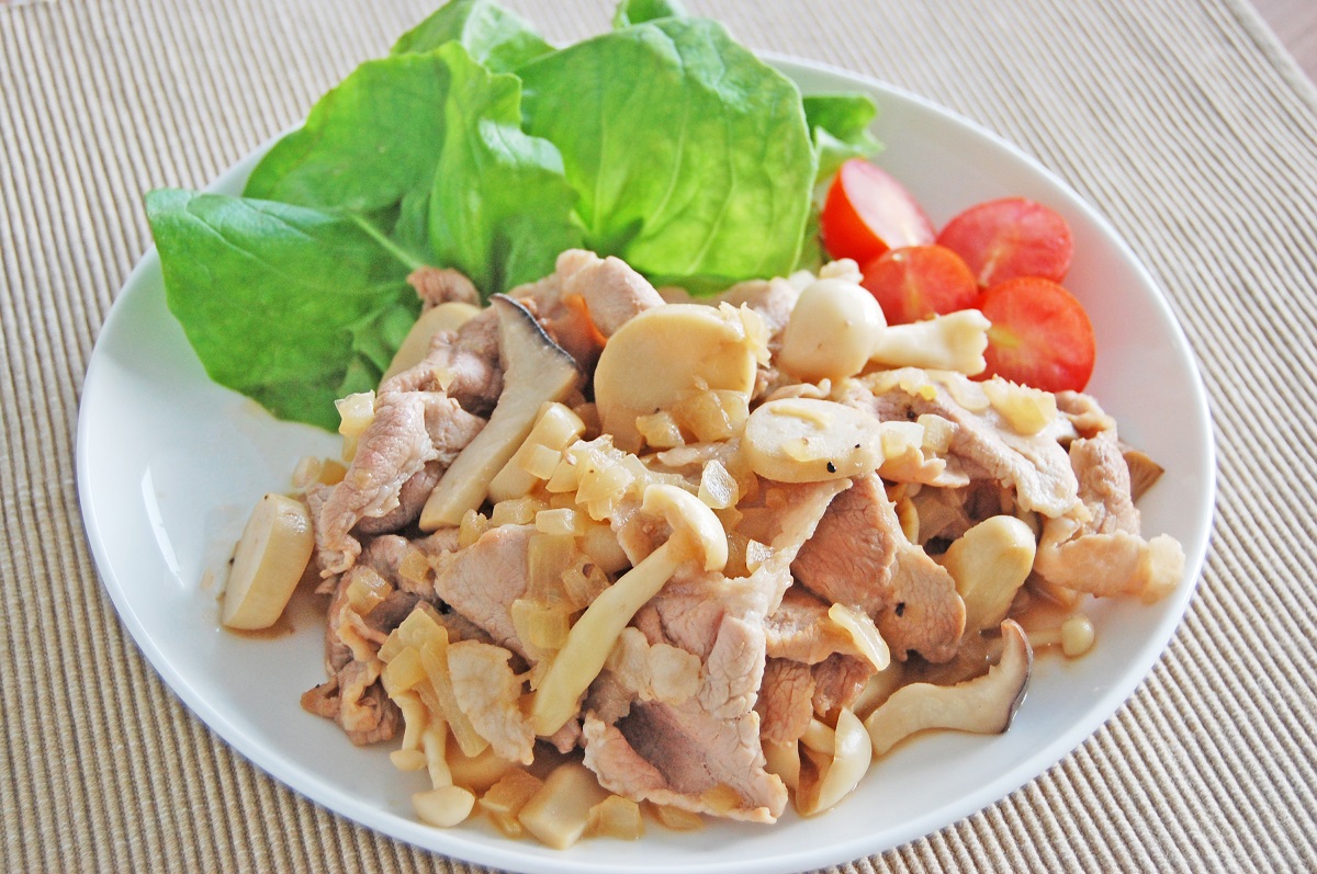 スポーツきのこダネ 豚肉炒め