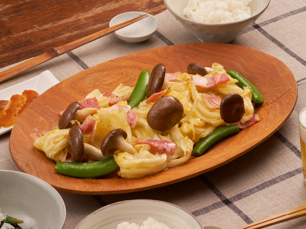 霜降りひらたけとキャベツのバター炒め