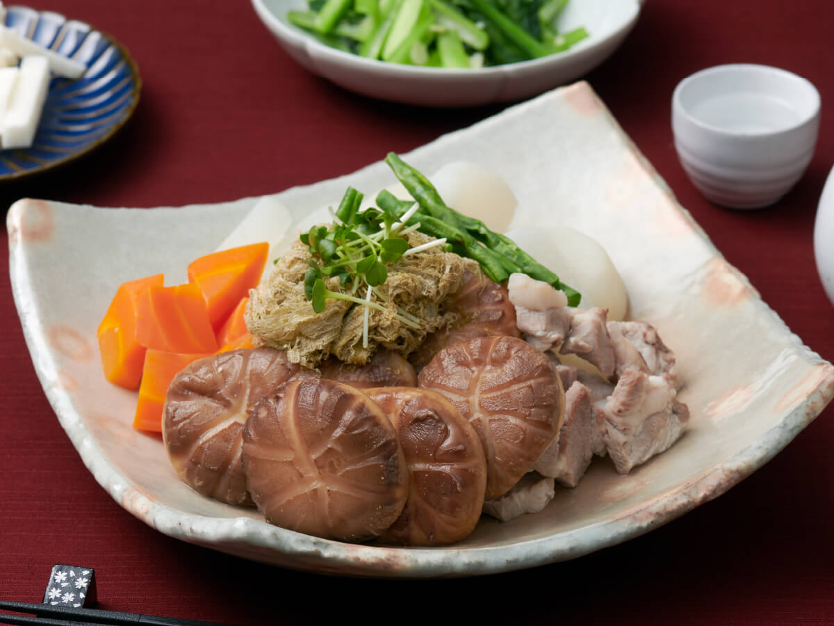 生どんこと豚肉、大根のうま煮