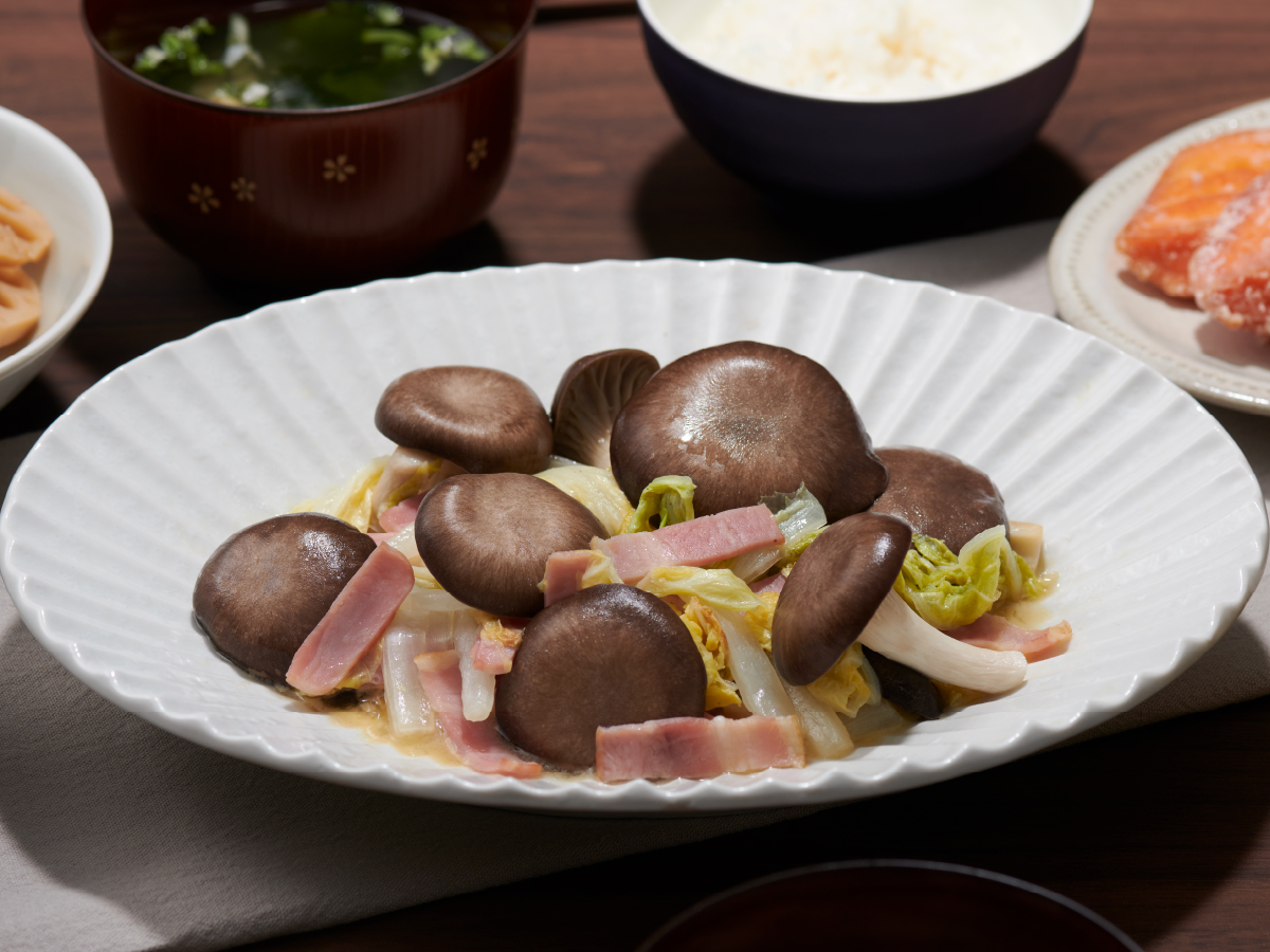 霜降りひらたけと白菜のバターぽん酢炒め
