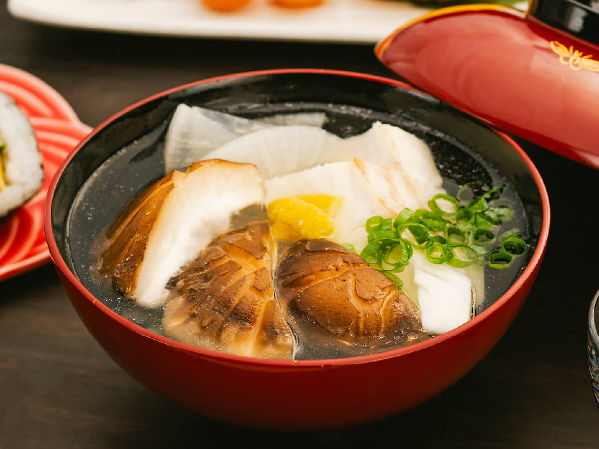 生どんこと鯛のすまし汁